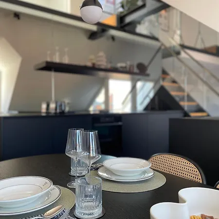 Parkside Designer Duplex Free Parking Apartment Ljubljana