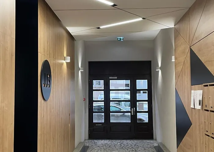 Parkside Designer Duplex Free Parking リュブリャナ